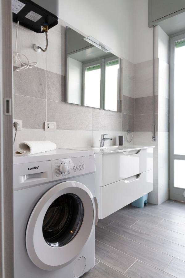 Gray Pearl - Modern Apartment In City Center Arona Extérieur photo